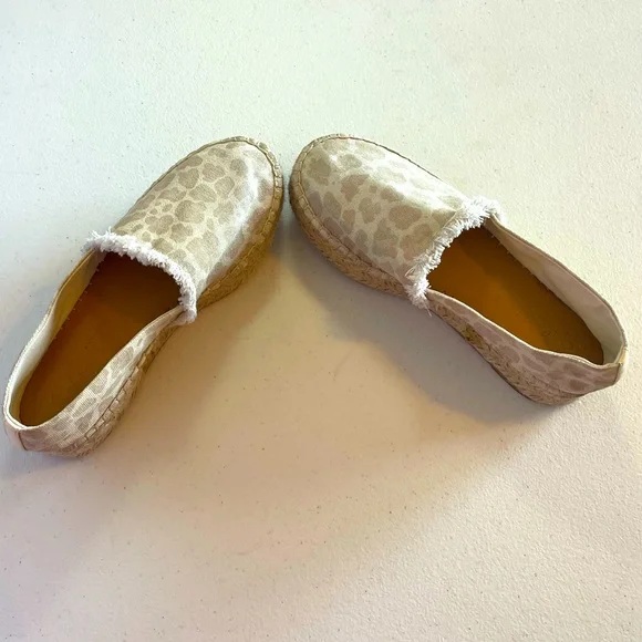 Splendid Giraffe Print Espadrilles Size 8 1/2 - Picture 2 of 7